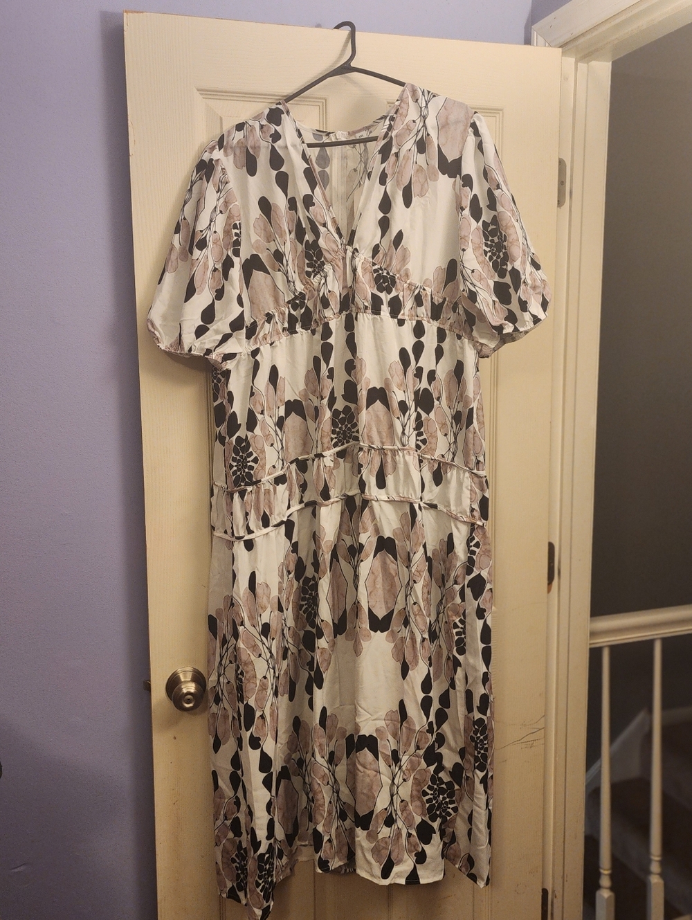 Women's Floral Tiered Midi Dress in Beige and Black